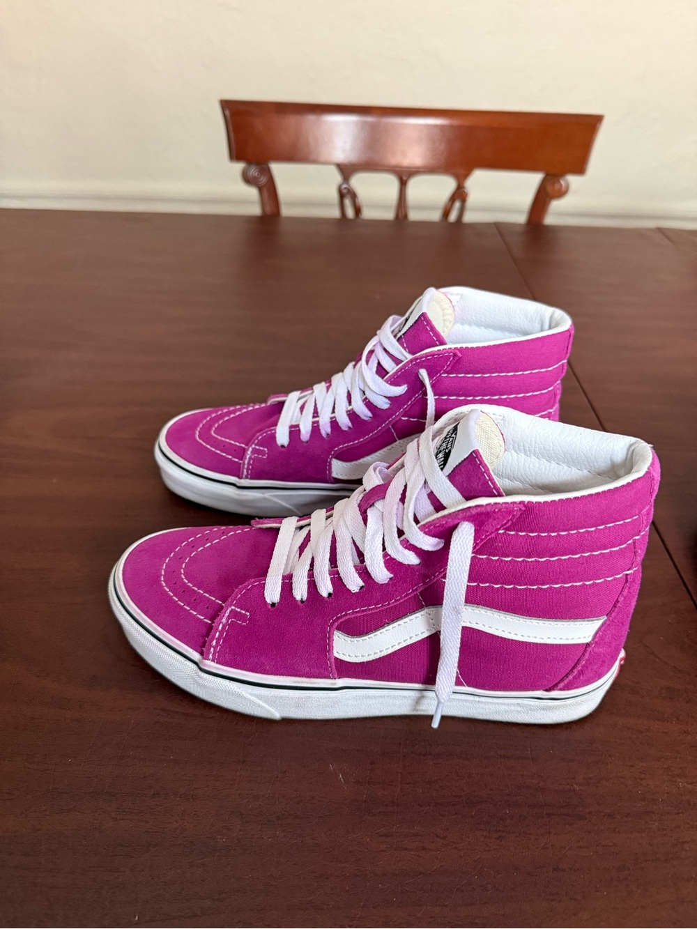 Vans Kids High-Top Sneakers in Bright Magenta with White Stripe